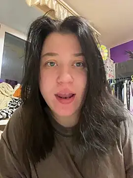 Snapshot of Kemeli008 chatting on November 19, 2:39 pm Kemeli008 online show from November 19, 2:39 pm