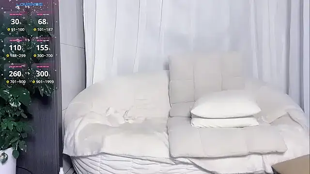 B-Yaya online show from April 14, 11:05 am