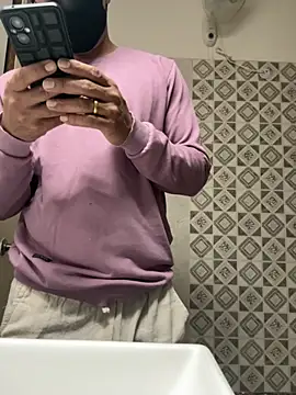 Snapshot of Atngt_69 chatting on December 1, 4:01 pm Atngt 69 online show from December 1, 4:01 pm