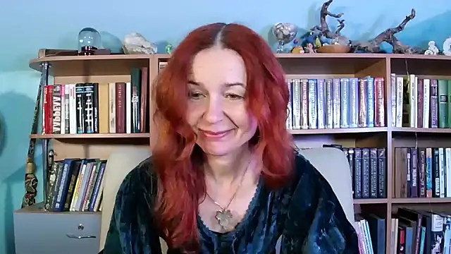 Foxilady357 online show from April 2, 1:53 pm