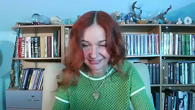 Snapshot of Foxilady357 chatting on April 28, 2:00 pm Foxilady357 online show from April 28, 2:00 pm