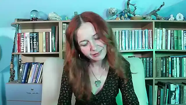 Snapshot of Foxilady357 chatting on April 29, 1:59 pm Foxilady357 online show from April 29, 1:59 pm