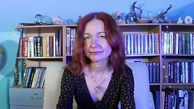 Snapshot of Foxilady357 chatting on April 29, 5:30 pm Foxilady357 online show from April 29, 5:30 pm