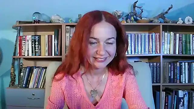 Snapshot of Foxilady357 chatting on May 11, 1:39 pm Foxilady357 online show from May 11, 1:39 pm