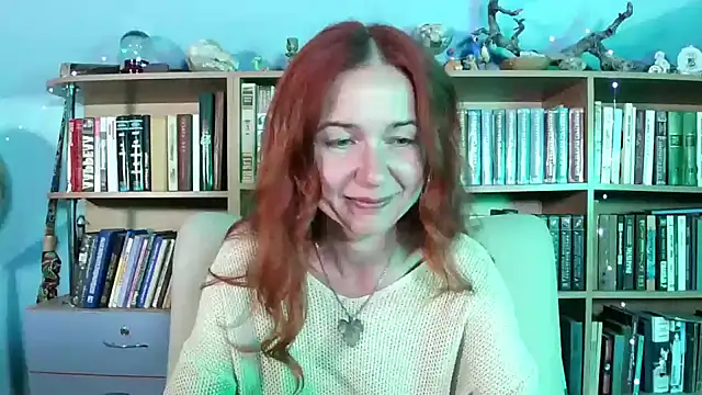 Snapshot of Foxilady357 chatting on May 14, 1:51 pm Foxilady357 online show from May 14, 1:51 pm