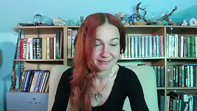 Snapshot of Foxilady357 chatting on May 18, 2:01 pm Foxilady357 online show from May 18, 2:01 pm