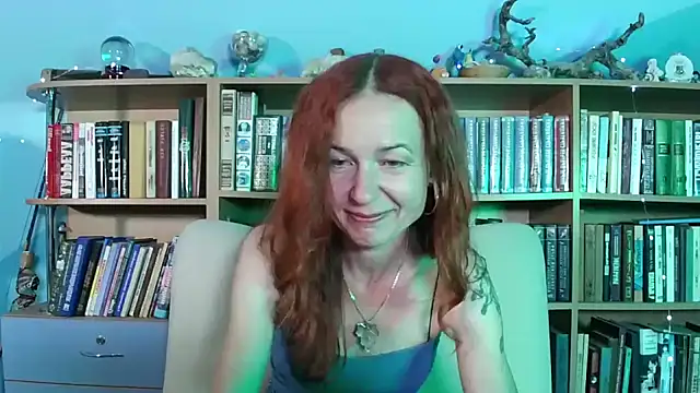 Snapshot of Foxilady357 chatting on June 20, 2:20 pm Foxilady357 online show from June 20, 2:20 pm