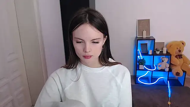 Ariella ari online show from November 12, 1:22 pm