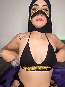 Snapshot of aisha_samiri chatting on October 14, 11:05 pm aisha samiri online show from October 14, 11:05 pm