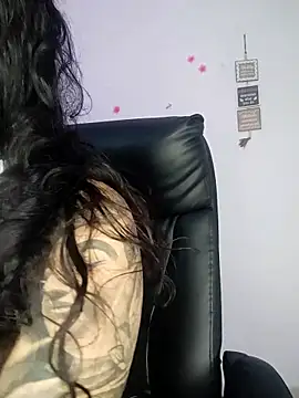 Snapshot of Valenn_fernandez chatting on June 28, 11:11 pm Valenn fernandez online show from June 28, 11:11 pm