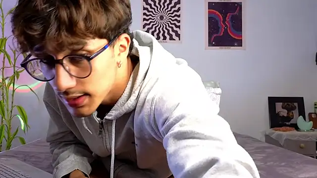 LatinReall online show from October 12, 10:09 pm