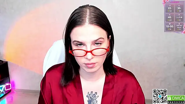 Snapshot of Arya_deepthroat_queen chatting on October 3, 12:13 pm Arya deepthroat queen online show from October 3, 12:13 pm