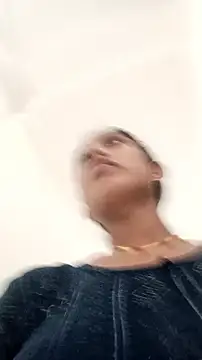 Guriya0076 online show from November 14, 6:45 am