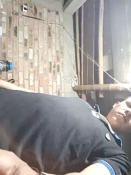 Snapshot of GaaraDiaz chatting on September 15, 12:43 am GaaraDiaz online show from September 15, 12:43 am