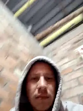 Snapshot of GaaraDiaz chatting on October 9, 2:53 am GaaraDiaz online show from October 9, 2:53 am