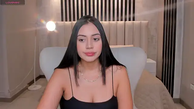 AmbarJames  online show from April 22, 11:23 am