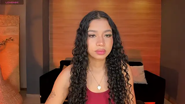 Snapshot of SophieHouston_ chatting on October 31, 4:13 am SophieHouston online show from October 31, 4:13 am