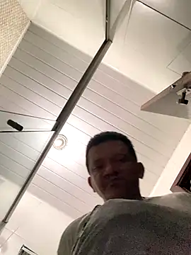 Snapshot of PIROCAGG21 chatting on October 13, 9:26 pm PIROCAGG21 online show from October 13, 9:26 pm