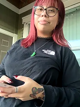 Snapshot of moan4mona chatting on October 29, 11:39 pm moan4mona online show from October 29, 11:39 pm