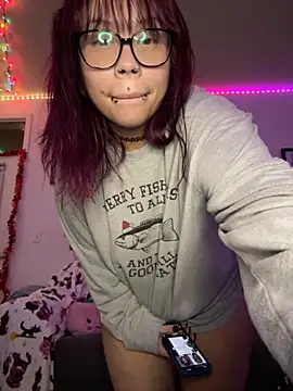 Snapshot of moan4mona chatting on November 23, 1:16 am moan4mona online show from November 23, 1:16 am