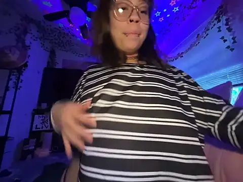 moan4mona online show from June 8, 12:58 am