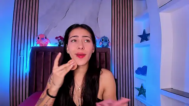 ValkaGrecco online show from November 30, 1:04 pm