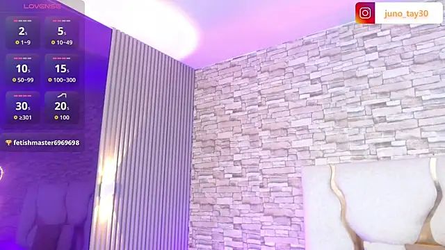 juno tay online show from November 7, 11:54 am