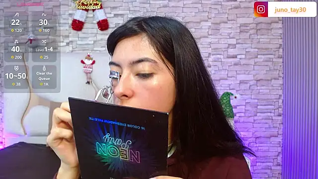 juno tay online show from November 30, 11:36 am