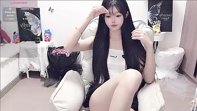 -EEBABY online show from May 17, 7:43 pm