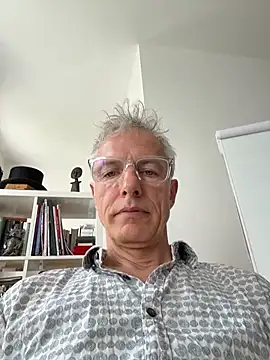 SexyLeon8 online show from May 10, 1:27 pm