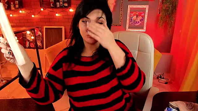 MaryHarrys online show from October 19, 8:42 pm