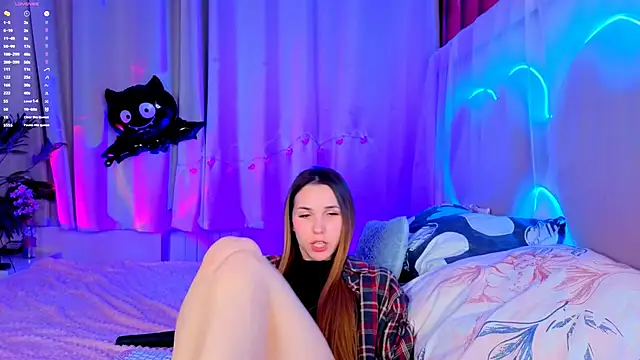 -CindyLou online show from October 24, 8:27 pm