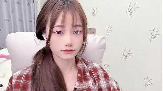 puppy-999 online show from April 17, 1:25 pm