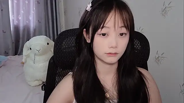 Snapshot of puppy-999 chatting on June 1, 12:56 am puppy-999 online show from June 1, 12:56 am