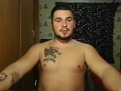 chiraq1945 online show from October 26, 6:25 pm