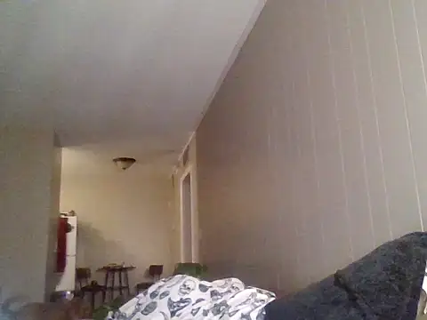 Snapshot of Miss_honey94 chatting on October 12, 11:31 am Miss honey94 online show from October 12, 11:31 am