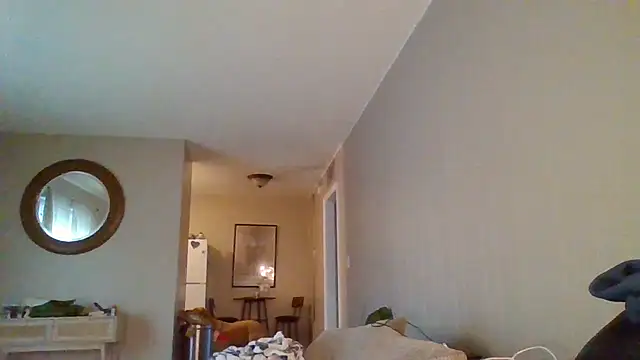 Snapshot of Miss_honey94 chatting on November 16, 12:44 pm Miss honey94 online show from November 16, 12:44 pm