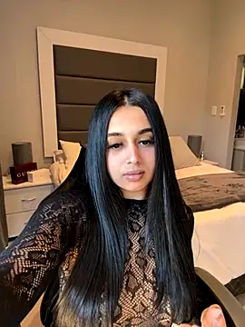 LilMisIndianx online show from November 9, 9:40 am