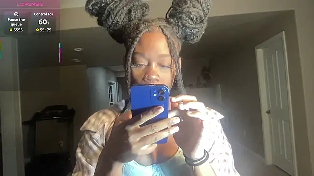 Snapshot of maskedgirl5005 chatting on September 17, 6:09 pm maskedgirl5005 online show from September 17, 6:09 pm