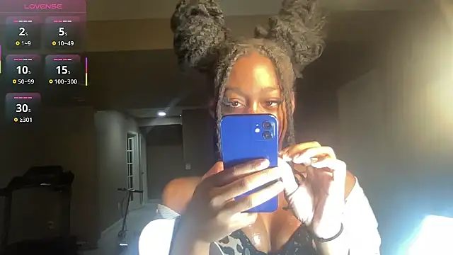 Snapshot of maskedgirl5005 chatting on September 22, 7:27 pm maskedgirl5005 online show from September 22, 7:27 pm