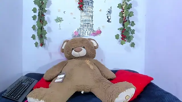 NataliaAndJulliam online show from March 6, 5:59 am