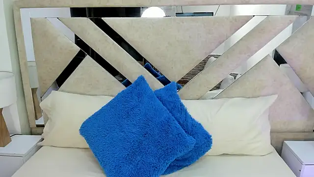 ximena vasquez8 online show from January 9, 2:58 am