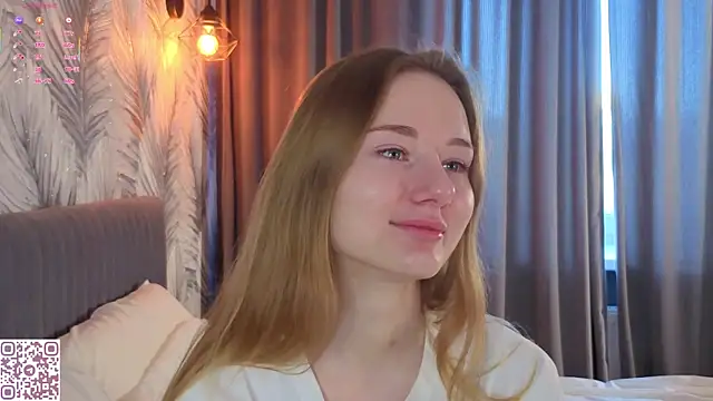 ElvinaRose online show from April 13, 4:40 am