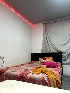 Snapshot of Hotboy00o chatting on October 29, 12:13 am Hotboy00o online show from October 29, 12:13 am