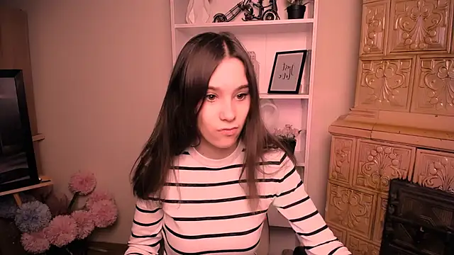 RosaRay  online show from March 18, 7:22 am