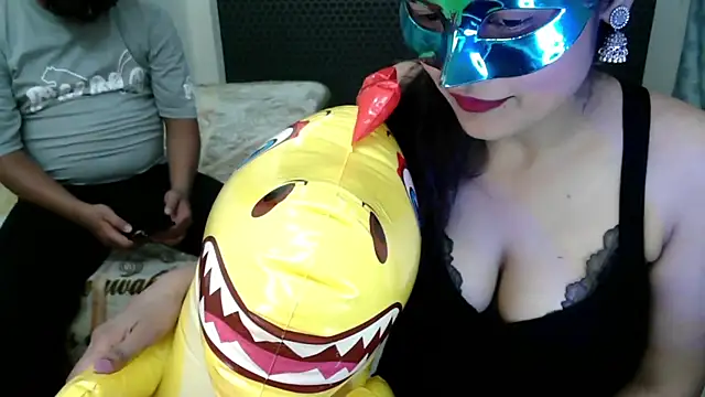 sexyrihana223 online show from April 21, 6:01 pm