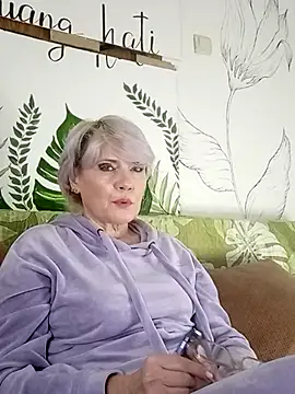 Catty Lady online show from February 9, 8:46 pm