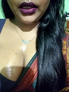 Snapshot of JIYA-04 chatting on May 23, 7:18 pm JIYA-04 online show from May 23, 7:18 pm