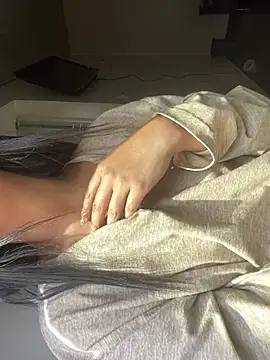 Snapshot of sabrina_v_ chatting on January 17, 6:33 pm sabrina v online show from January 17, 6:33 pm