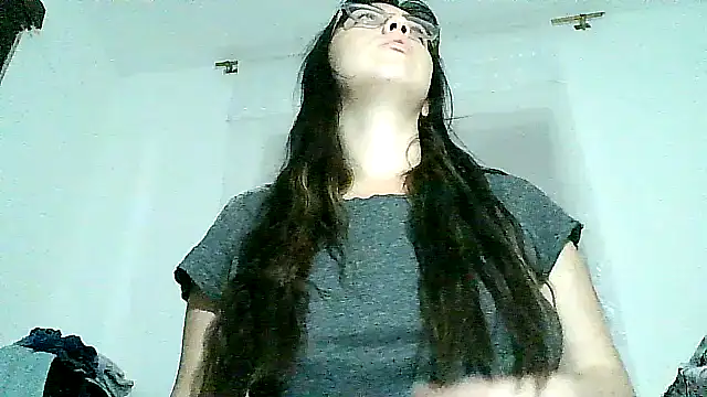 lareinalareinadelanal online show from October 7, 12:24 pm